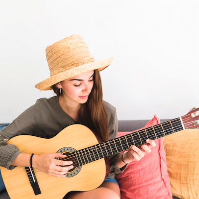 History of the Guitar in Classical Music and Popular Traditions